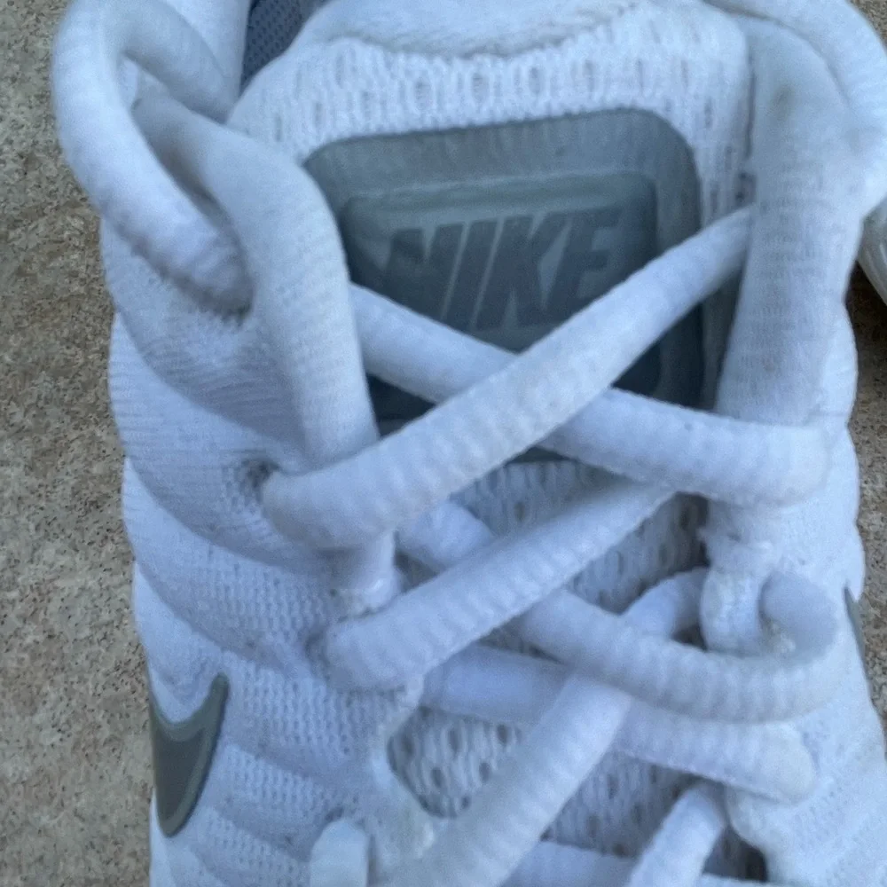 Nike Air Vapormax Laceless Pure Platinum